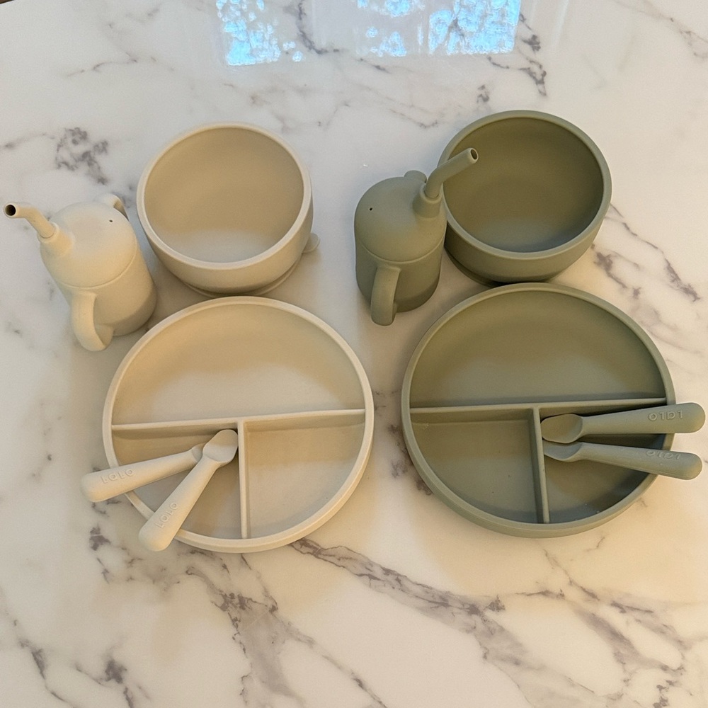 Lalo First Bites Starter Kit — Two sets in “sage” and “oatmeal”